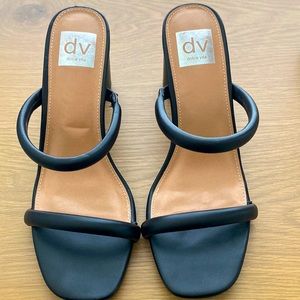 Dolce Vita Black Strap heels Sz 7.5